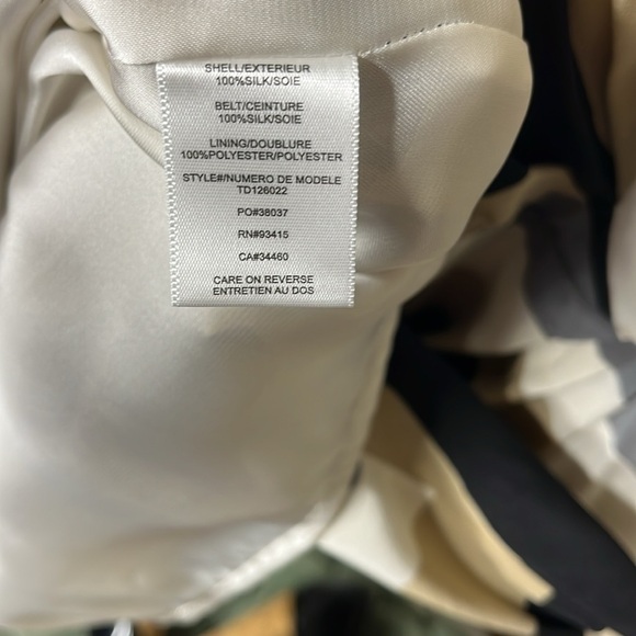 TRINA TURK SILK DRESS - Picture 7 of 7